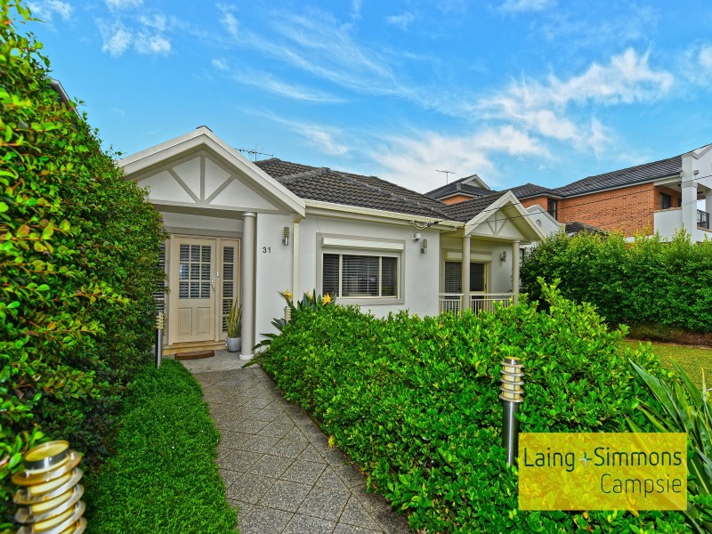 31 Rea Street, Greenacre NSW 2190