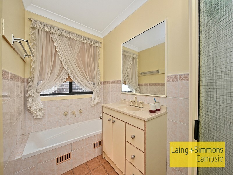 88 Ludgate Street, Roselands NSW 2196