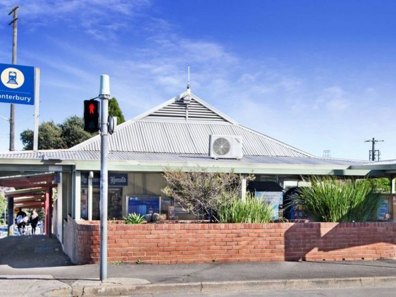 20 Howard St, Canterbury NSW 2193