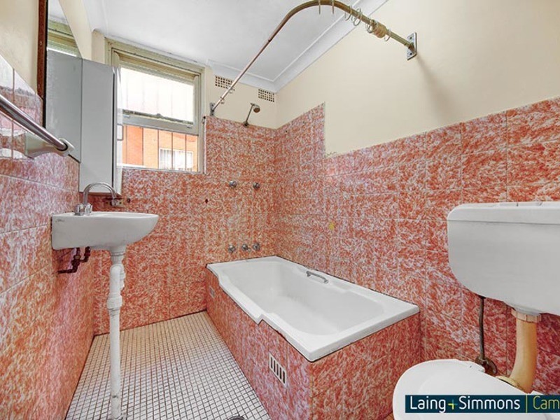 2/16 Unara St, Campsie NSW 2194