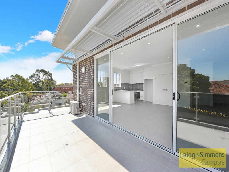 24 Seventh Ave, Campsie NSW 2194