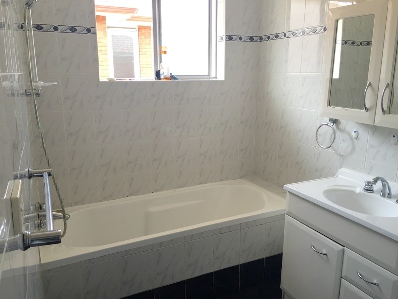 52 Park St, Campsie NSW 2194