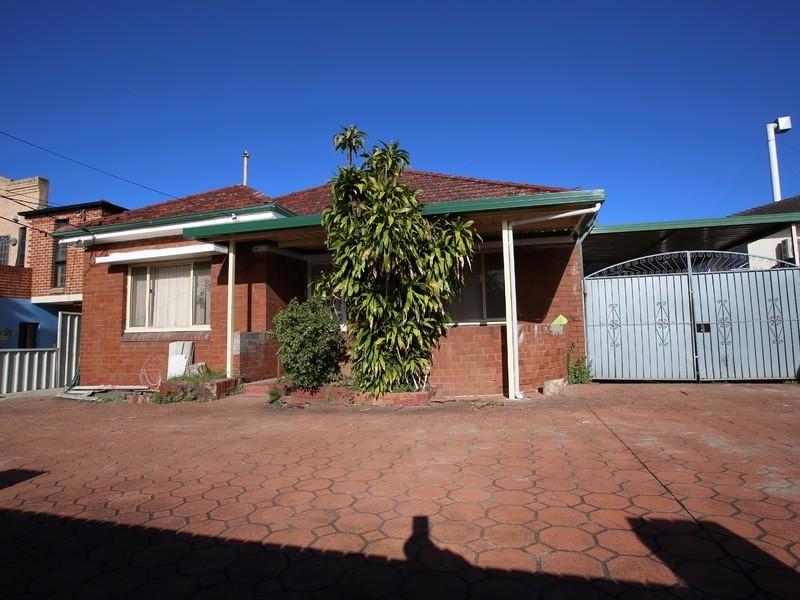 .        1 Wade Street, Campsie NSW 2194