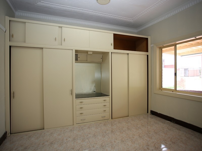 .        1 Wade Street, Campsie NSW 2194