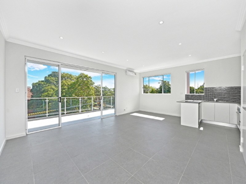 .    22 Seventh Avenue, Campsie NSW 2194