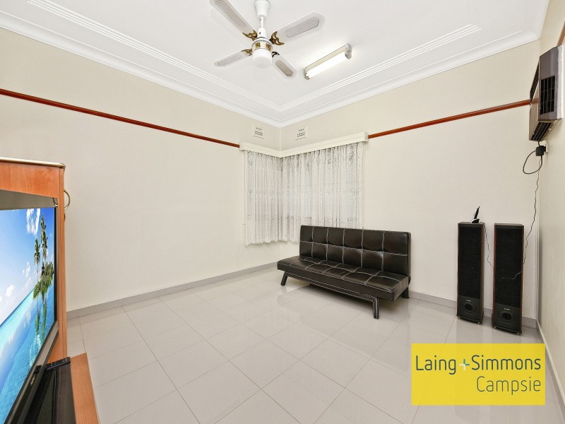 9 Hill Road, Birrong NSW 2143