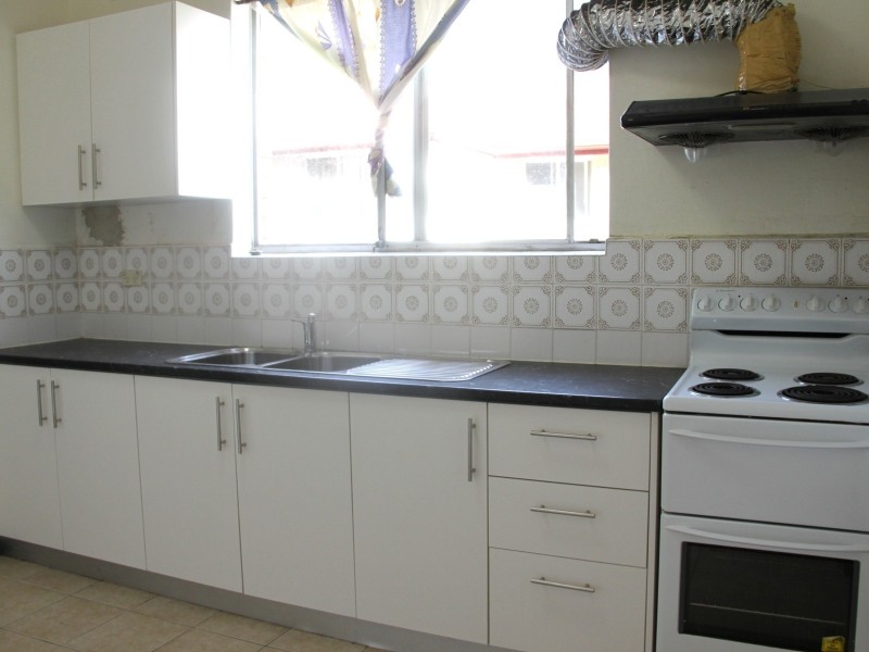 25 Fourth Ave, Campsie NSW 2194