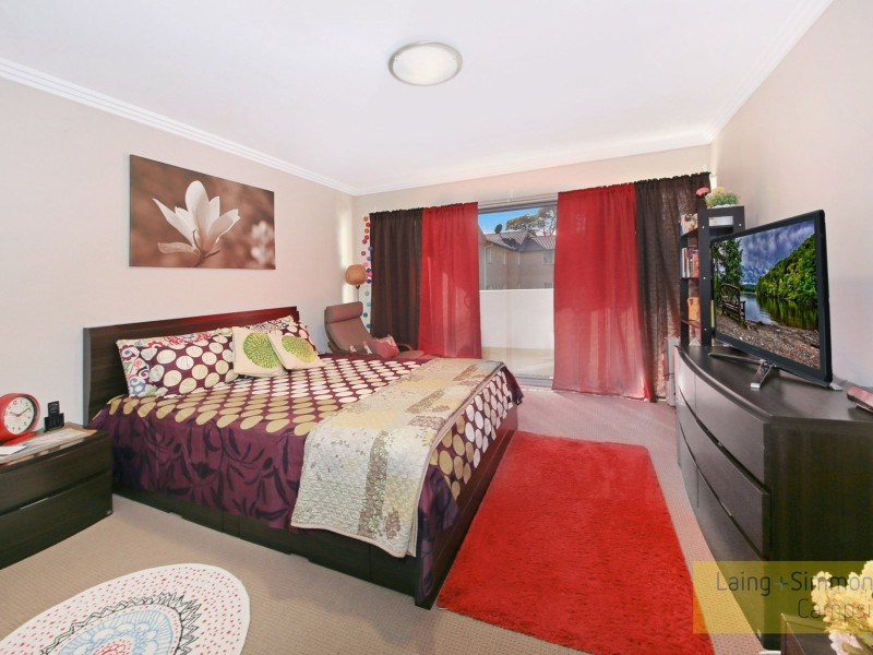 2/76 Clissold Parade, Campsie NSW 2194