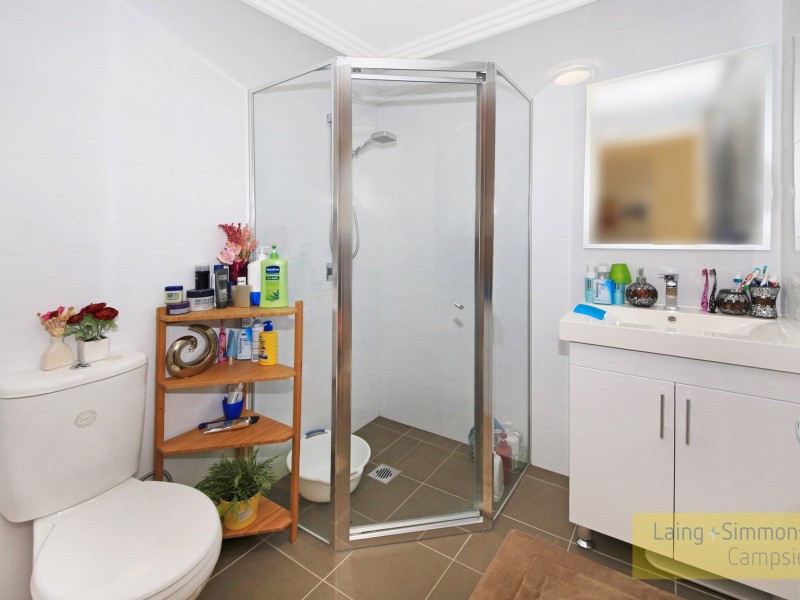 2/76 Clissold Parade, Campsie NSW 2194