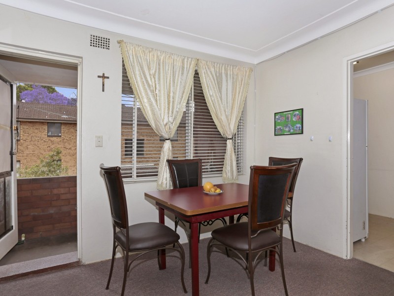 8/75 Park St, Campsie NSW 2194