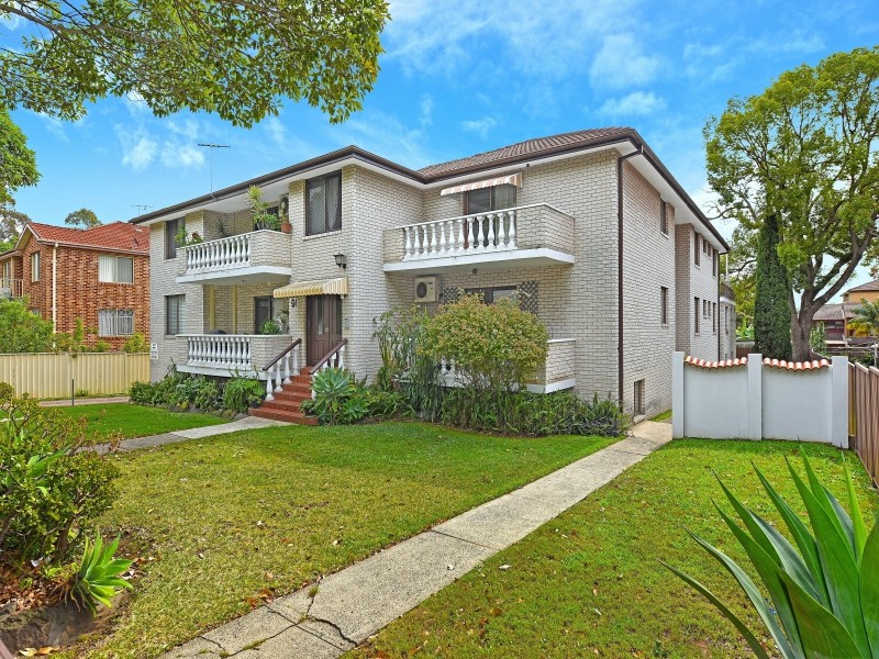 91 Ninth Ave, Campsie NSW 2194
