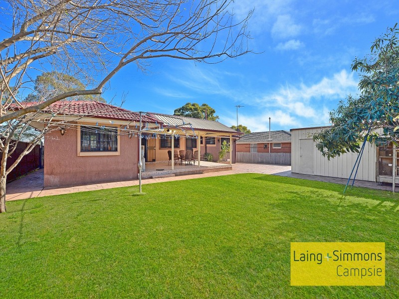 22 Lions Avenue, Lurnea NSW 2170