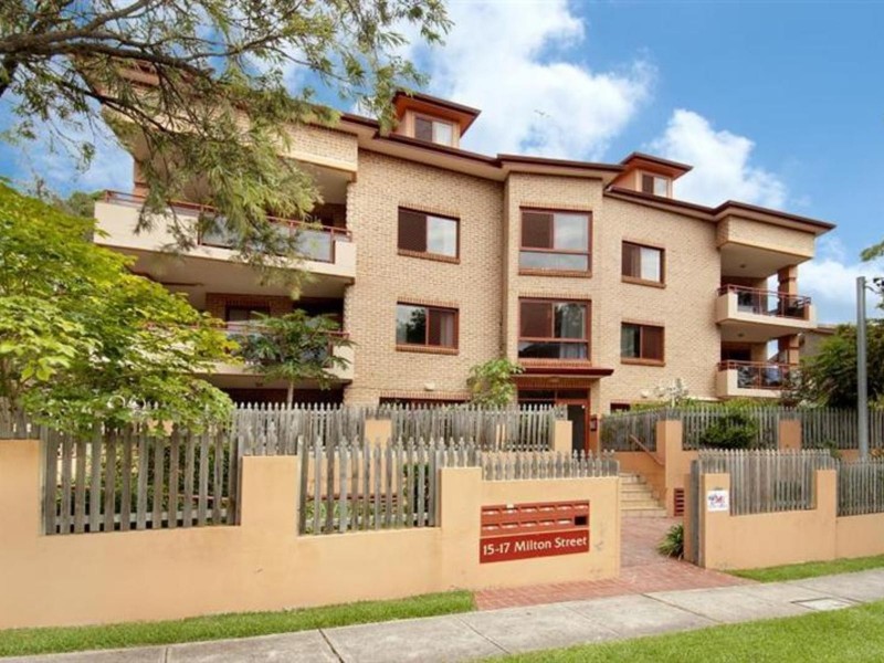 17 Milton St, Bankstown NSW 2200