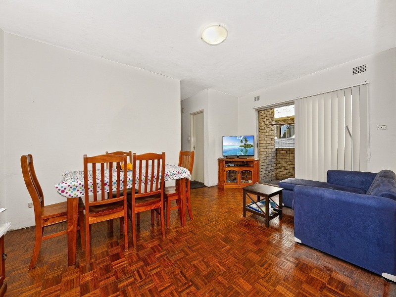 270 King Georges Rd, Roselands NSW 2196