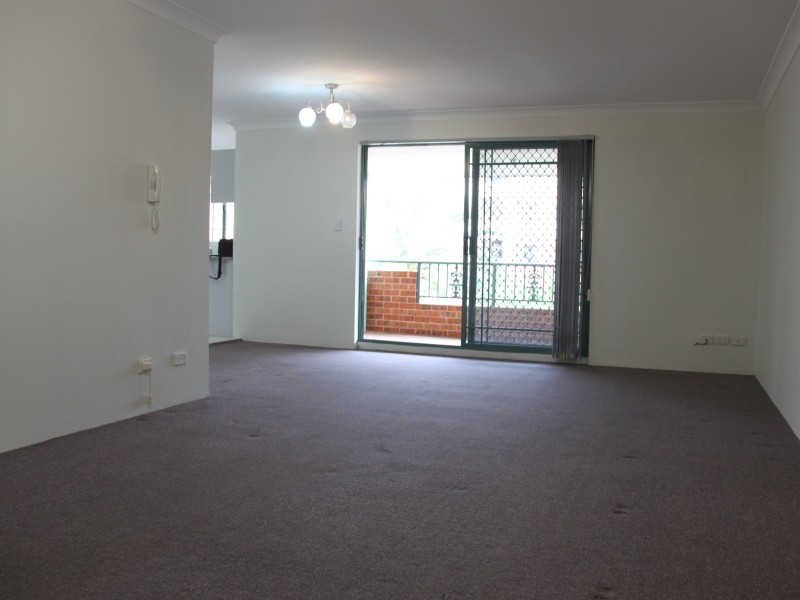 10/5 Eighth Ave, Campsie NSW 2194