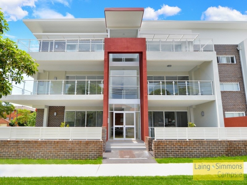 22 Seventh Ave, Campsie NSW 2194
