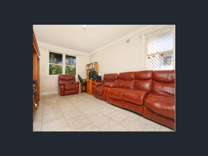 12 Karuah Rd, Penrith NSW 2750