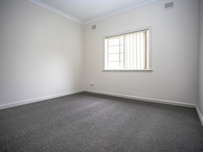 4/8 Bridge Road, Belmore NSW 2192