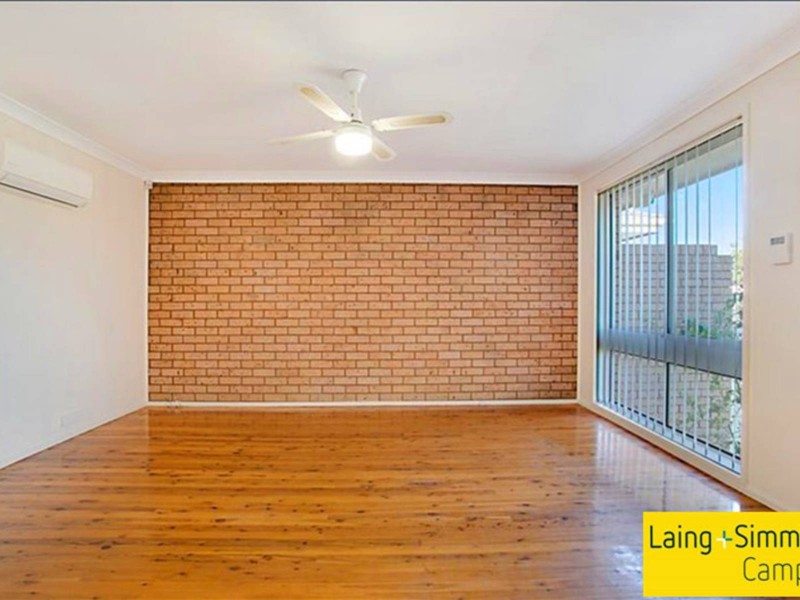 35 Cochrane Street, Minto NSW 2566