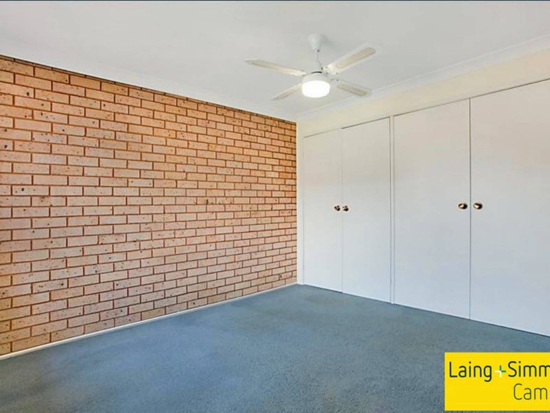 35 Cochrane Street, Minto NSW 2566