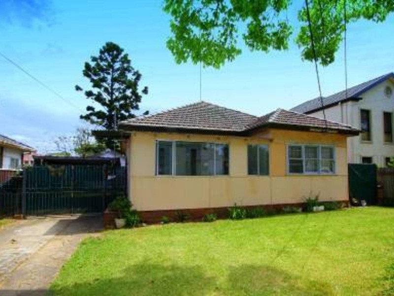 16 Sixth ave, Condell Park NSW 2200