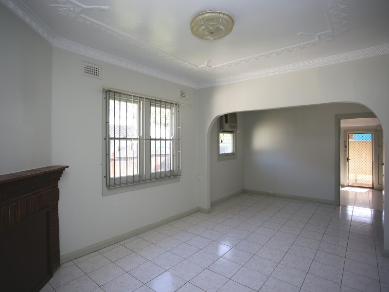 63 Renown Ave, Wiley Park NSW 2195