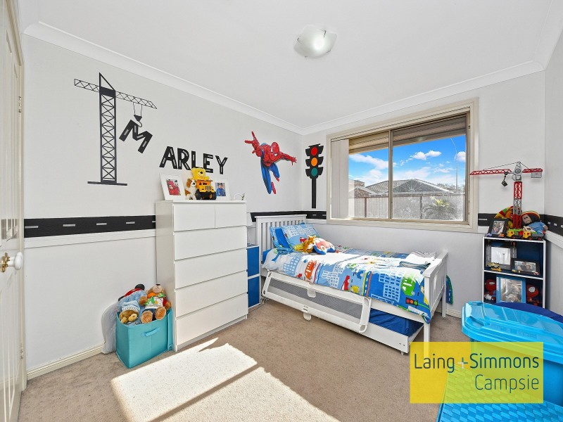 16 Pentecost Street, Hinchinbrook NSW 2168