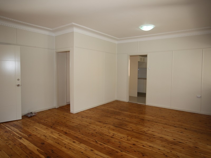 37 Chelmsford Ave, Belmore NSW 2192