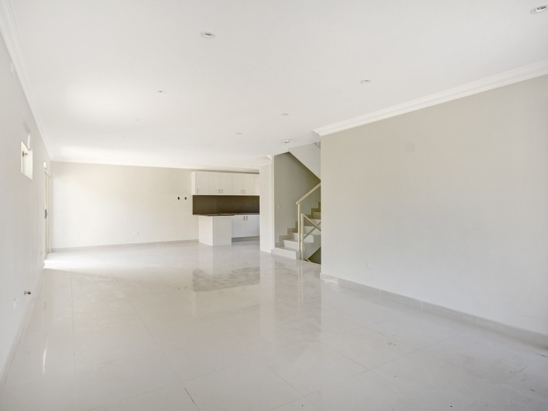 16 Nicholas Ave, Campsie NSW 2194