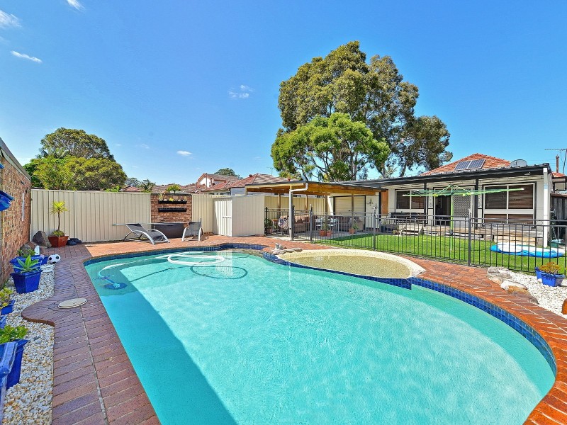 14 Birrong Ave, Birrong NSW 2143