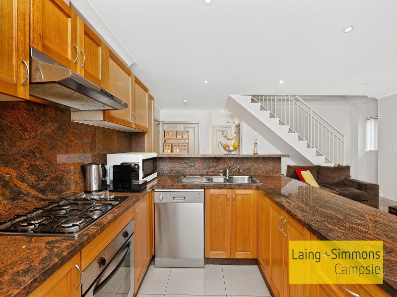 9/15 Milton St, Bankstown NSW 2200