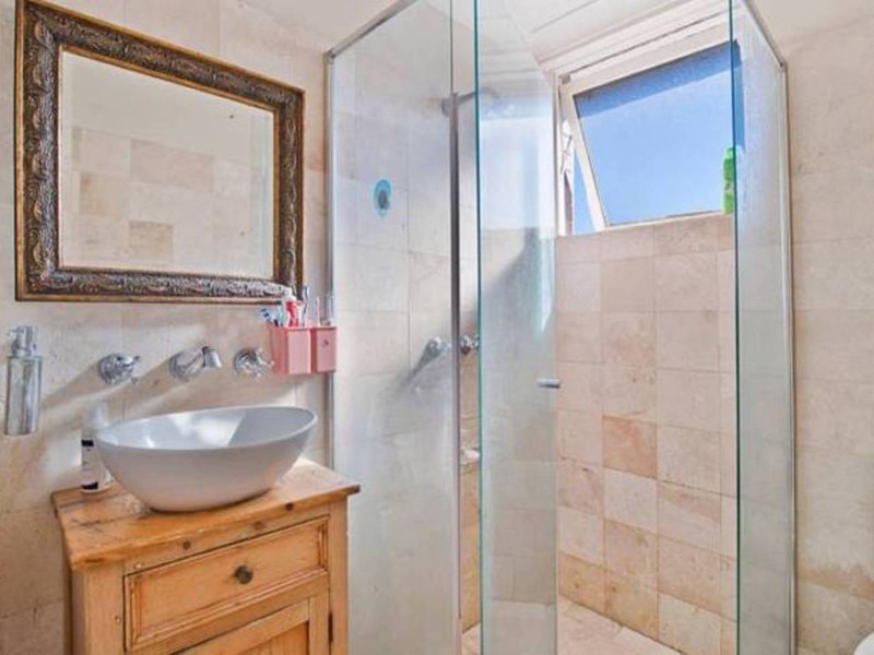 25 Blenman Ave, Punchbowl NSW 2196