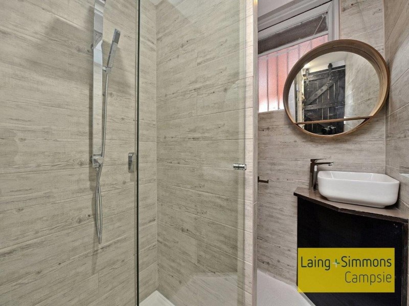 1/129 Evaline street, Campsie NSW 2194