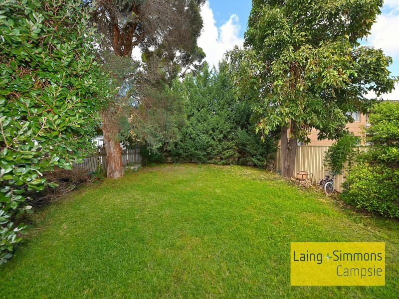 3 King Georges Rd, Wiley Park NSW 2195