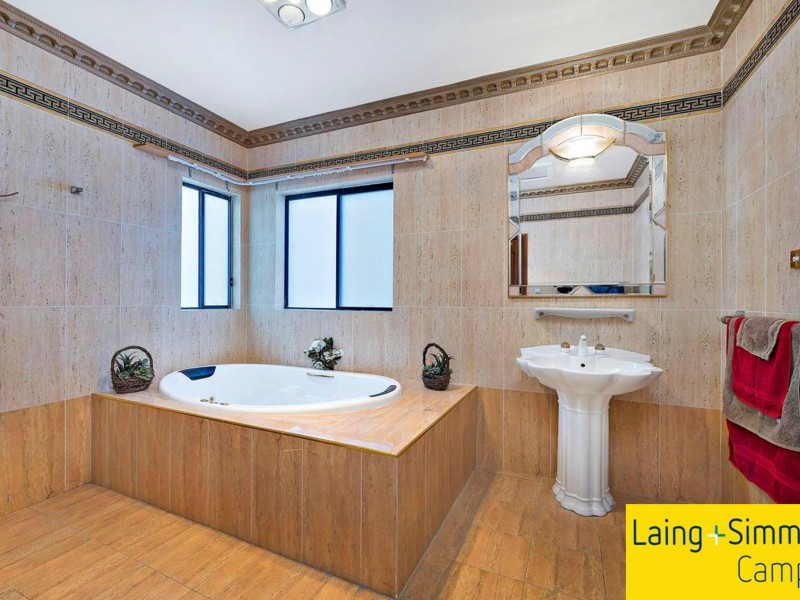 40 Pomona Street, Greenacre NSW 2190