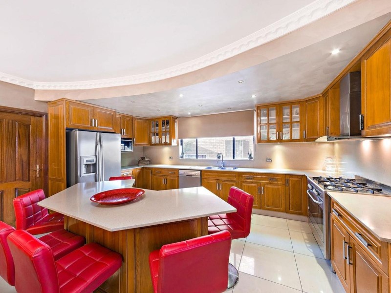 40 Pomona Street, Greenacre NSW 2190