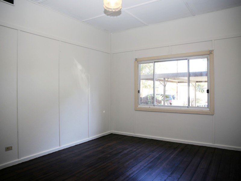 21 Third Ave, Campsie NSW 2194