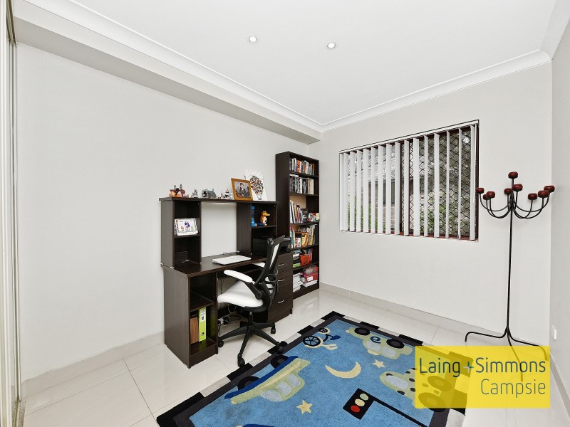 9/17 Milton St, Bankstown NSW 2200