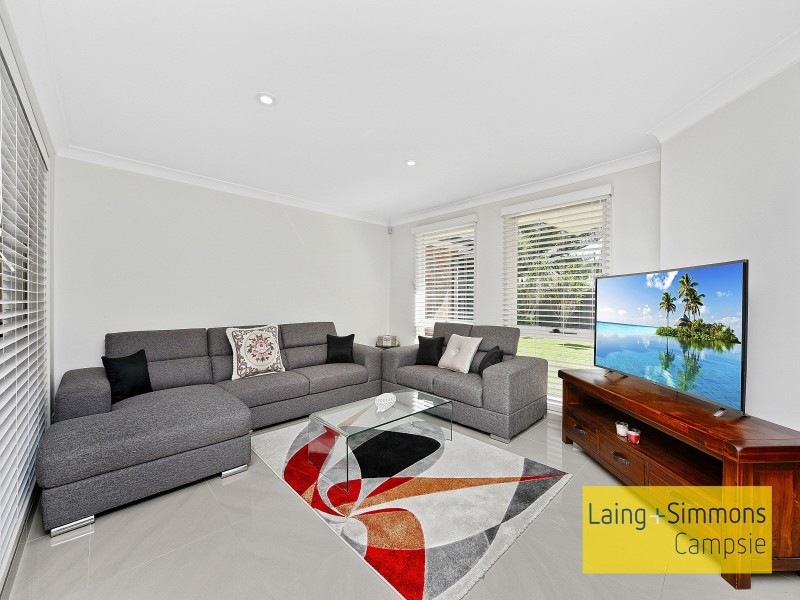 9A Endeavour Road, Georges Hall NSW 2198