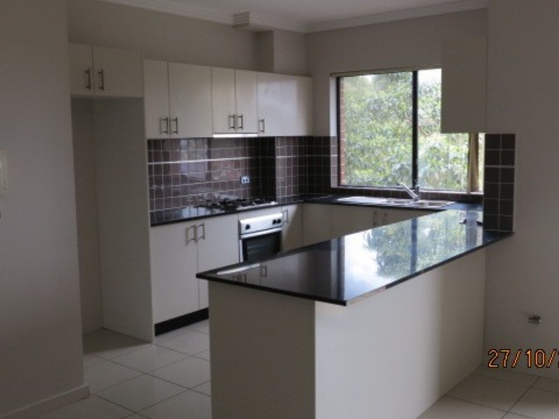 8 Eighth Ave, Campsie NSW 2194