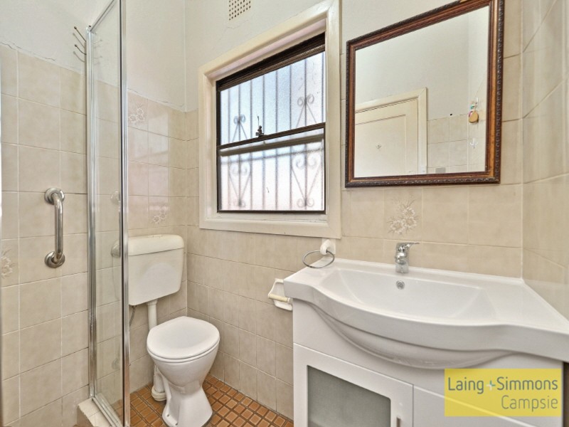 2 Lonard Ave, Wiley Park NSW 2195