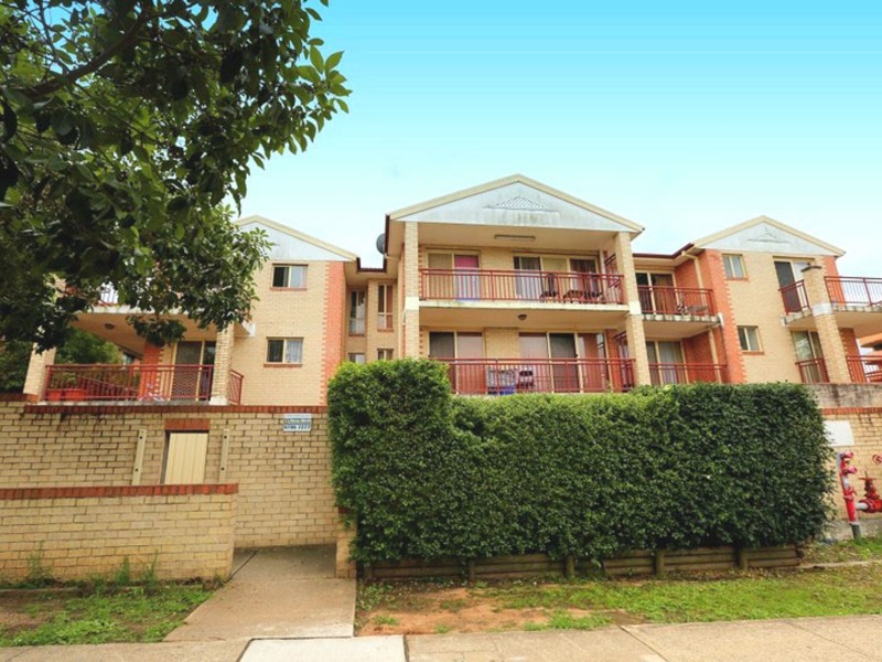 26/17 Stanley St, Bankstown NSW 2200