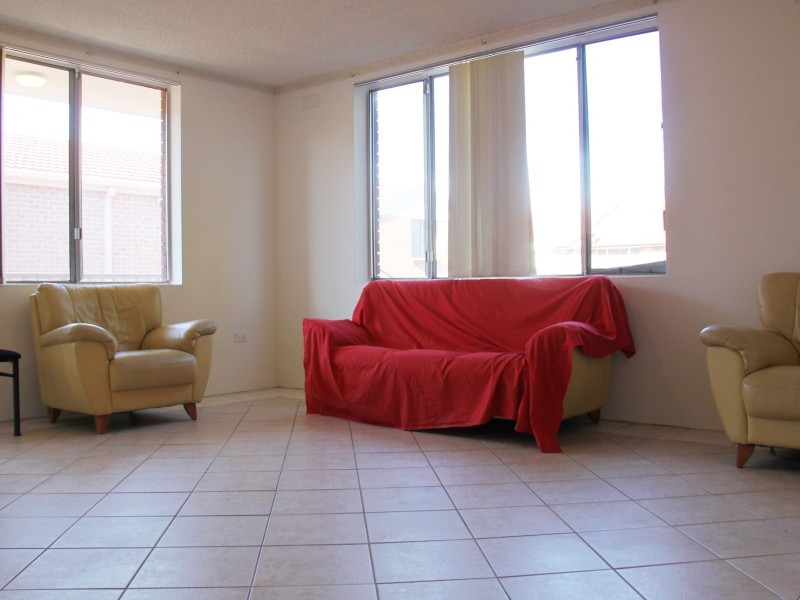 10 Unara St, Campsie NSW 2194