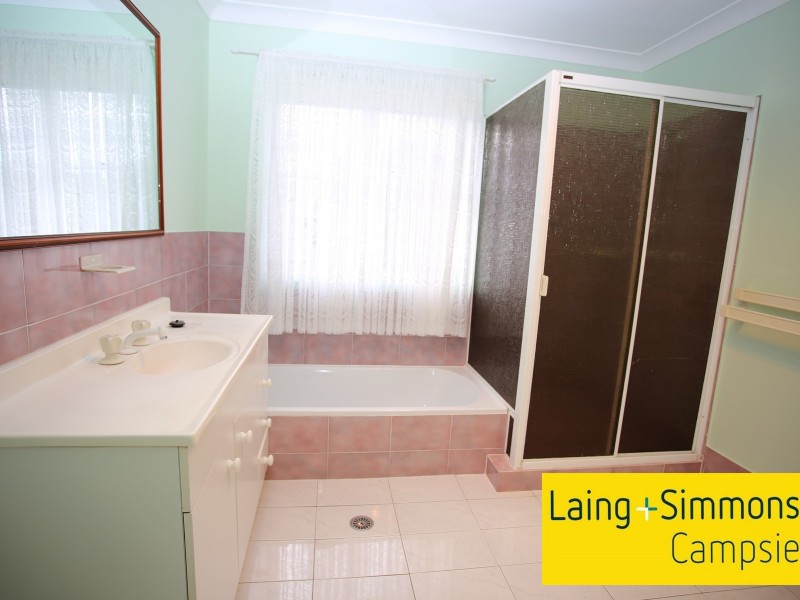 20 Austin Crs, Belfield NSW 2191