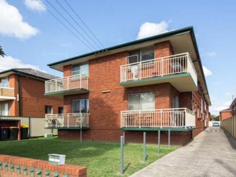 8/21 Wonga St, Canterbury NSW 2193