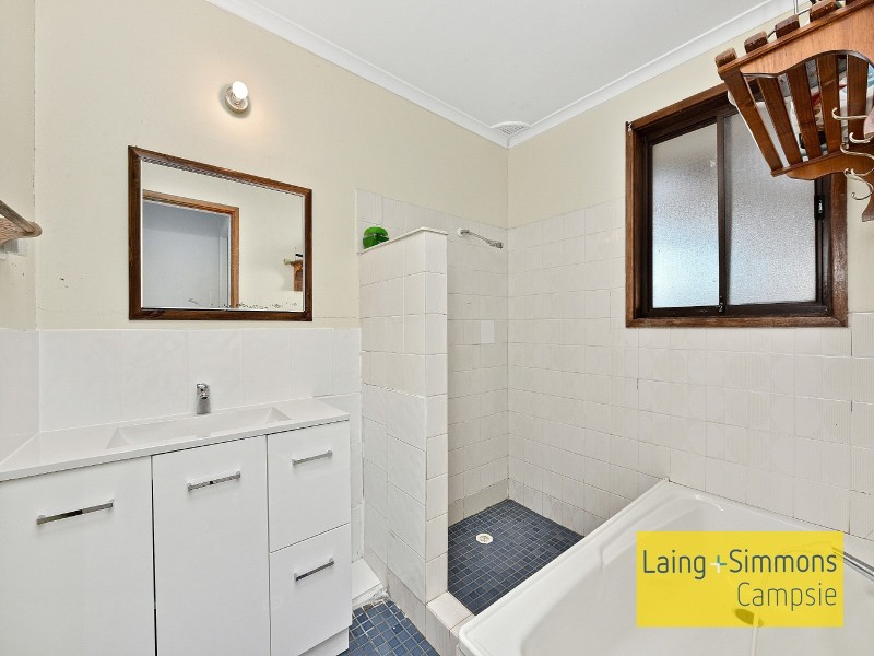 7 Cranberry Street, Macquarie Fields NSW 2564