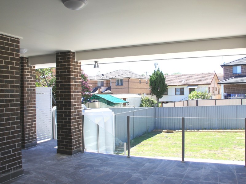 41 Rea Street, Greenacre NSW 2190