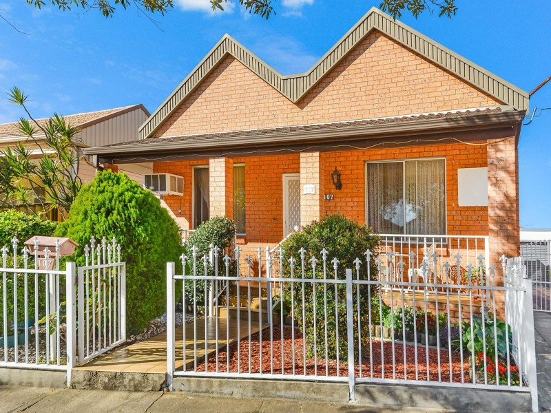 107 Brighton Avenue, Campsie NSW 2194