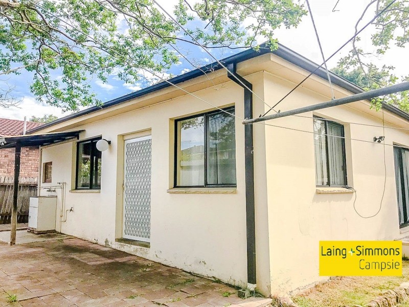 6A Drew Street, Greenacre NSW 2190