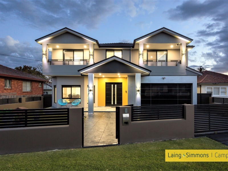 7 Endeavour Road, Georges Hall NSW 2198